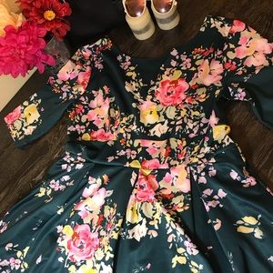 NEW FLORAL DRESS